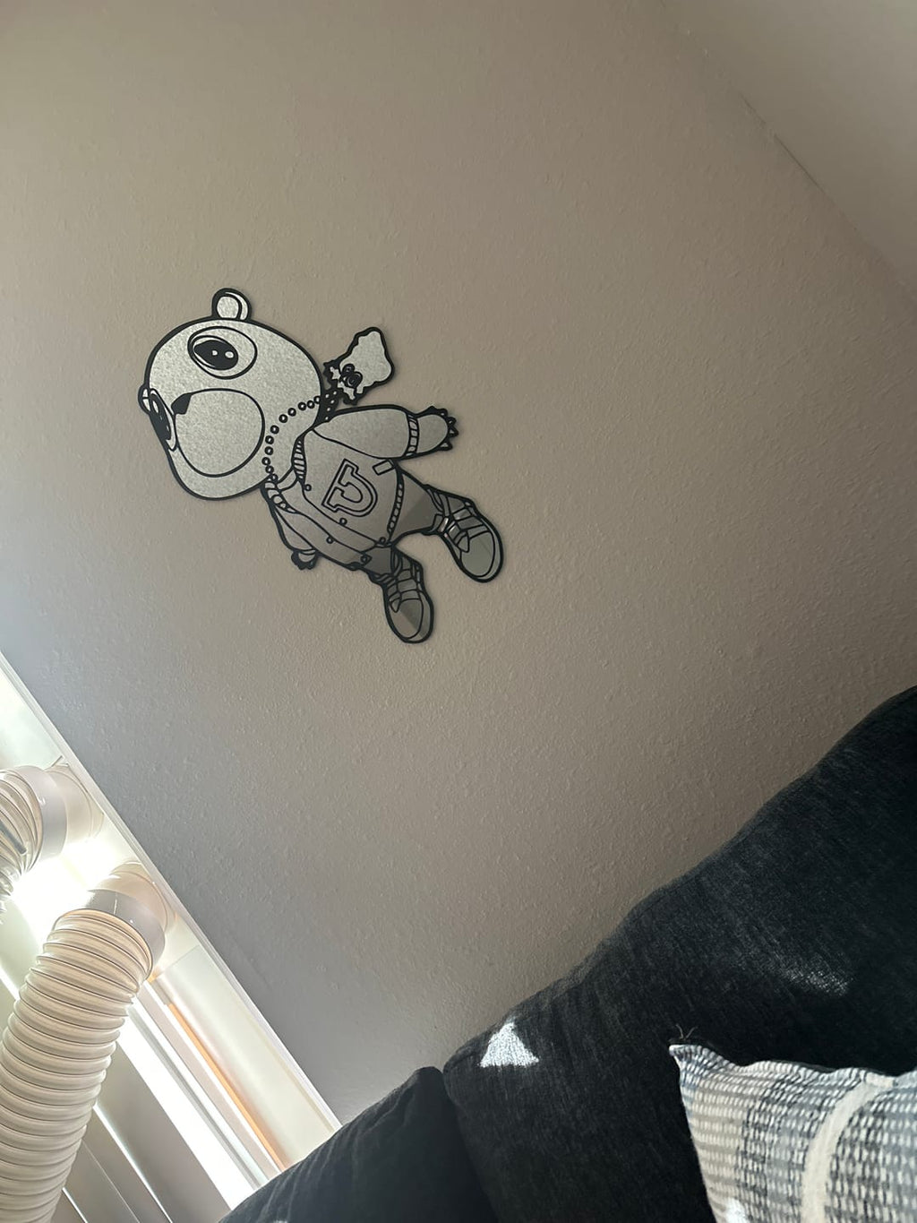 SPECCHIO KANYE WEST BEAR