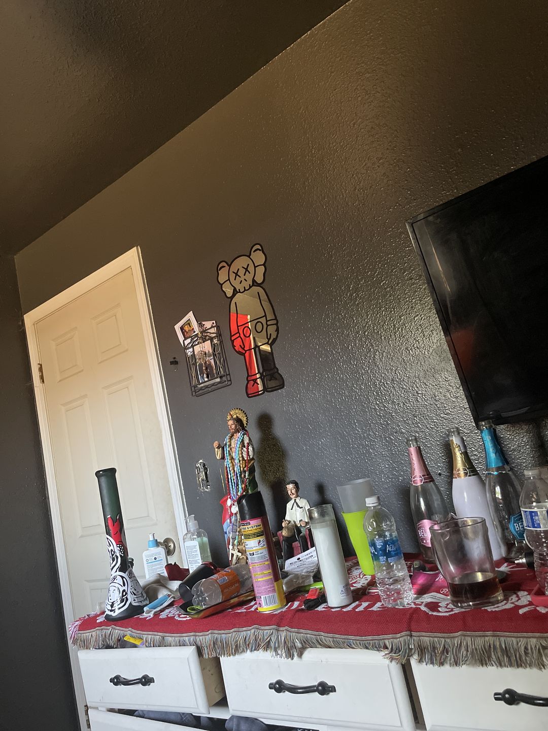 SPECCHIO KAWS COMPANION