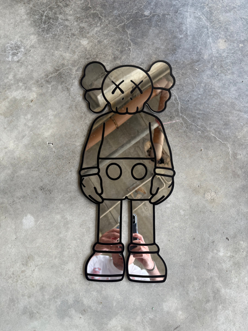 SPECCHIO KAWS COMPANION